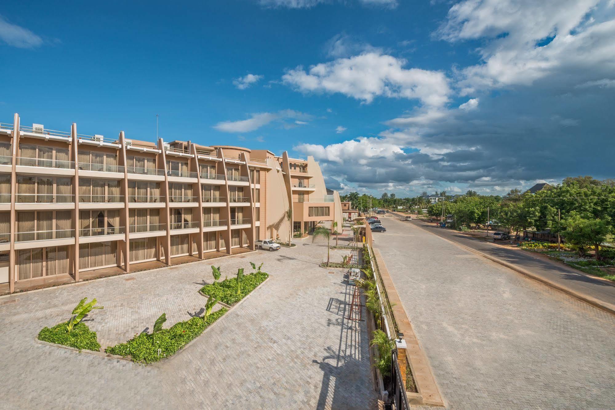 Ramada Resort By Wyndham Dar Es Salaam Exteriér fotografie